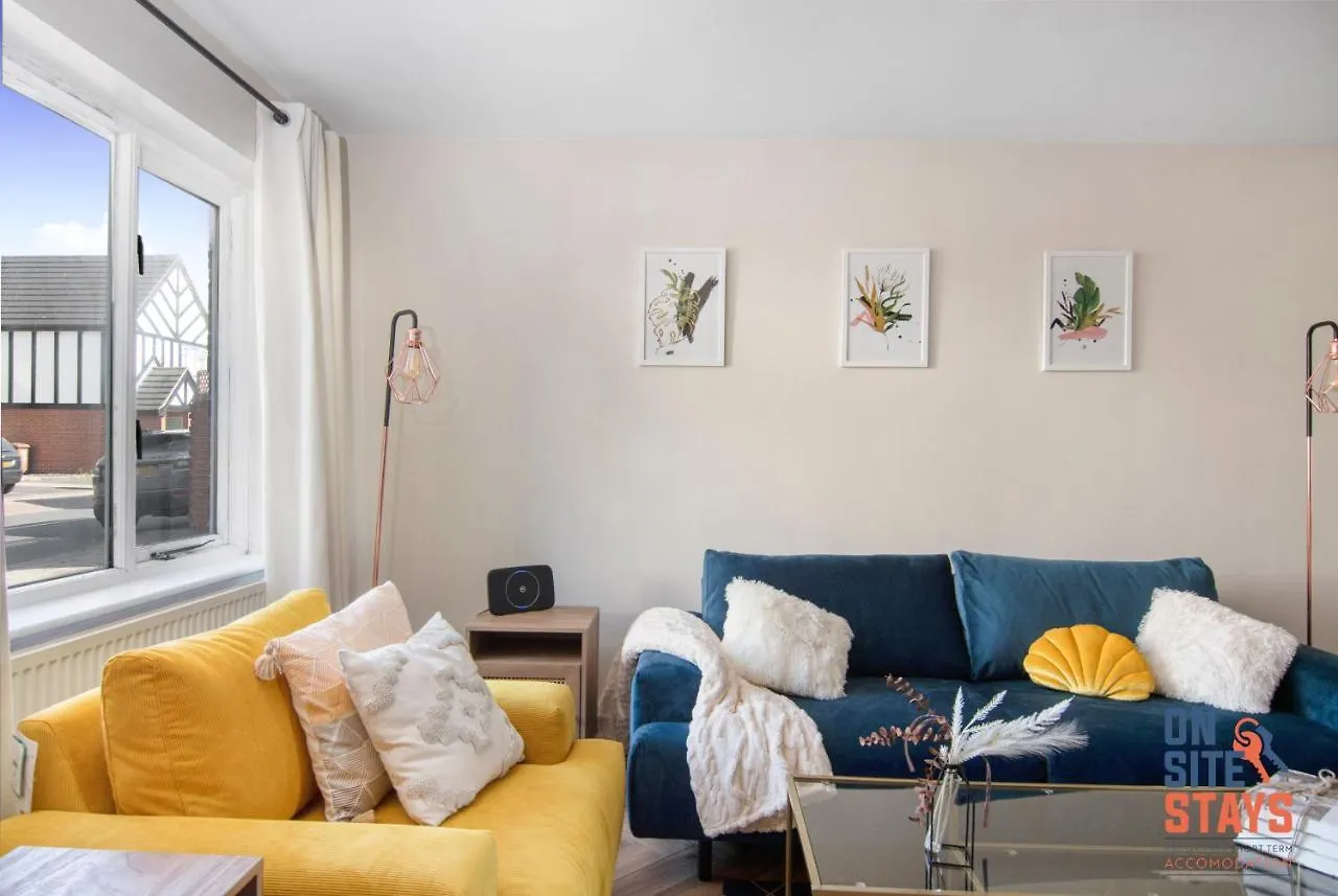 Onsitestays - Early Check In August - Modern 3 Bed House, 2 X Parking, Garden, Wifi & Dishwasher Bromley United Kingdom